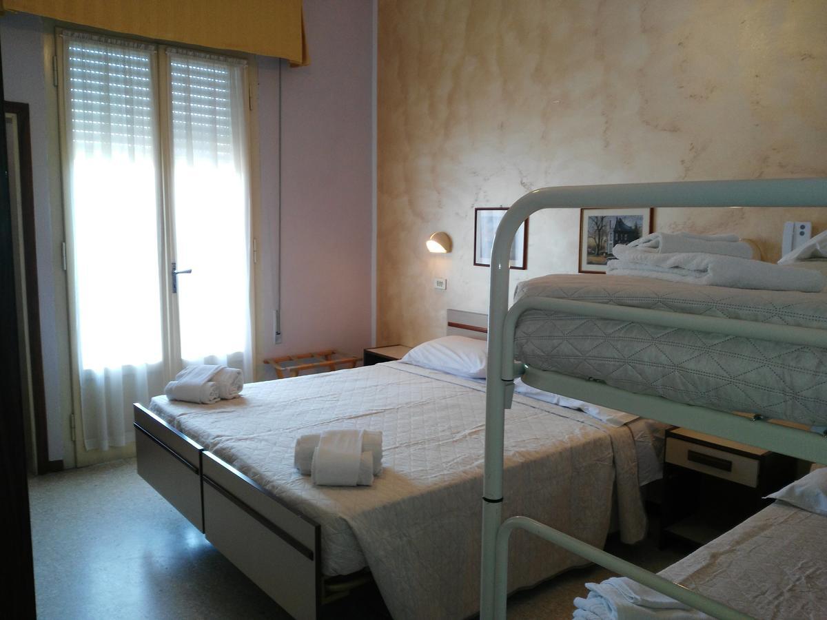 Hotel Marittimo 里米尼 外观 照片