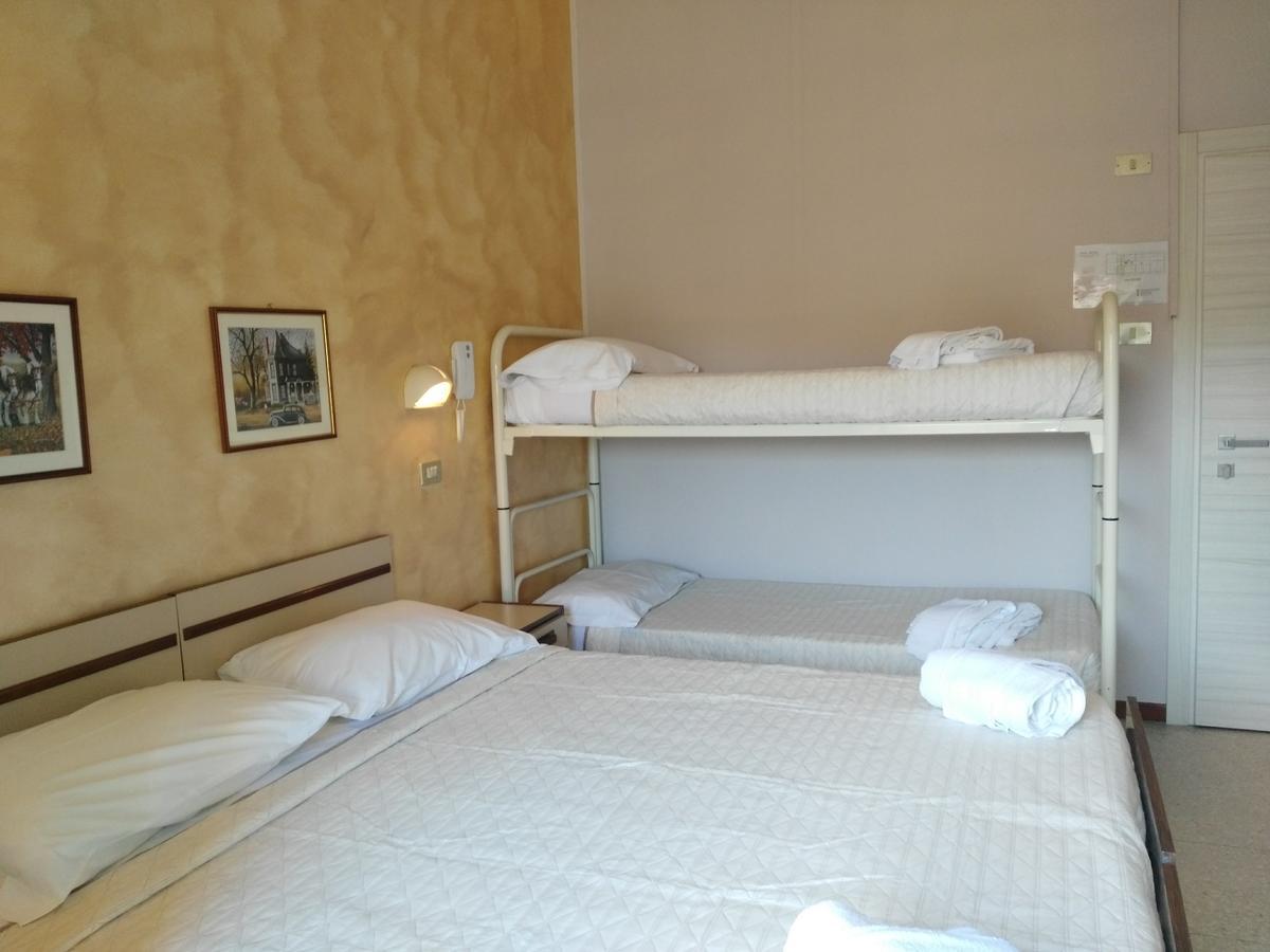 Hotel Marittimo 里米尼 外观 照片