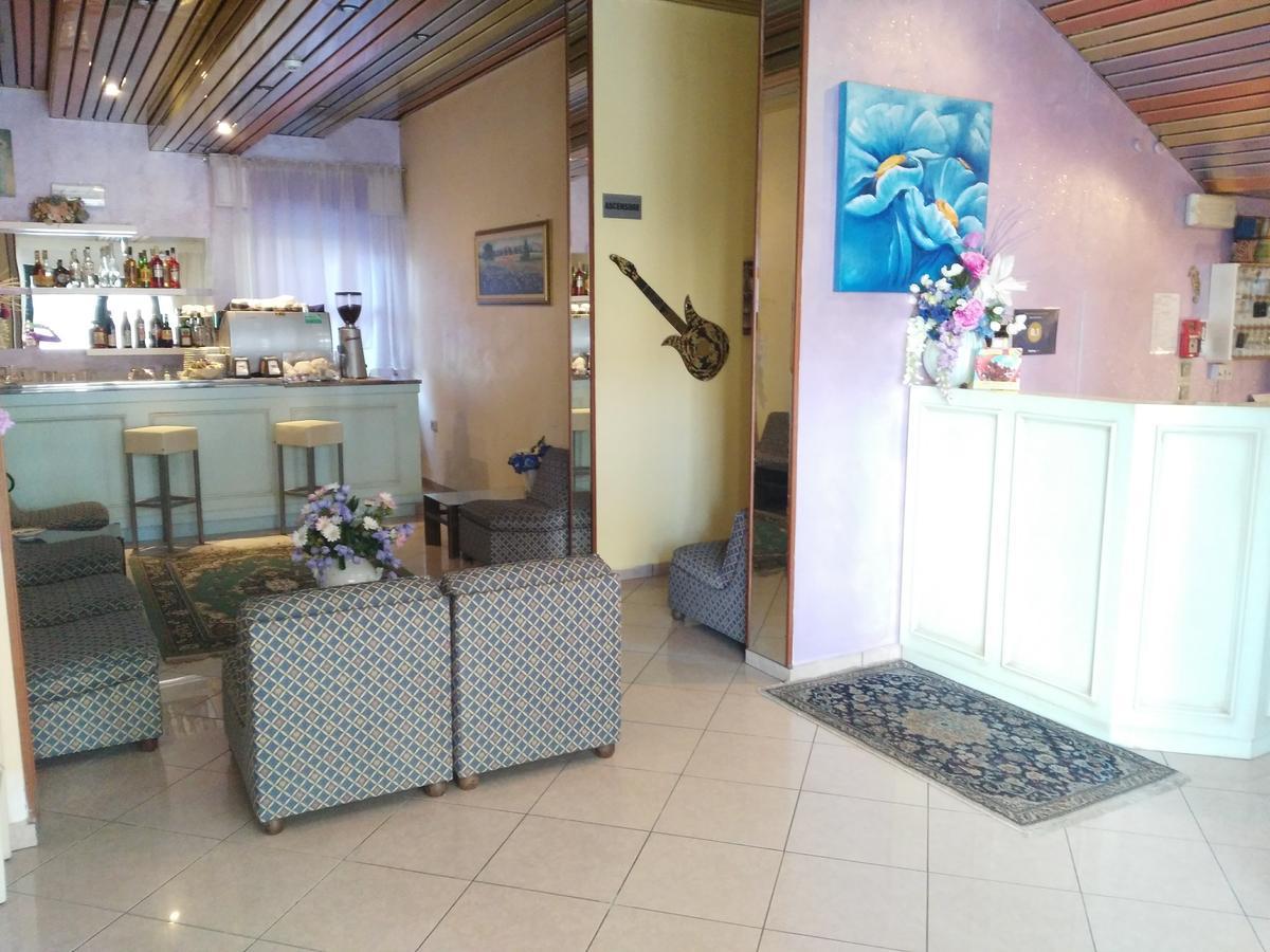 Hotel Marittimo 里米尼 外观 照片