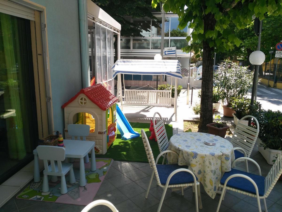 Hotel Marittimo 里米尼 外观 照片